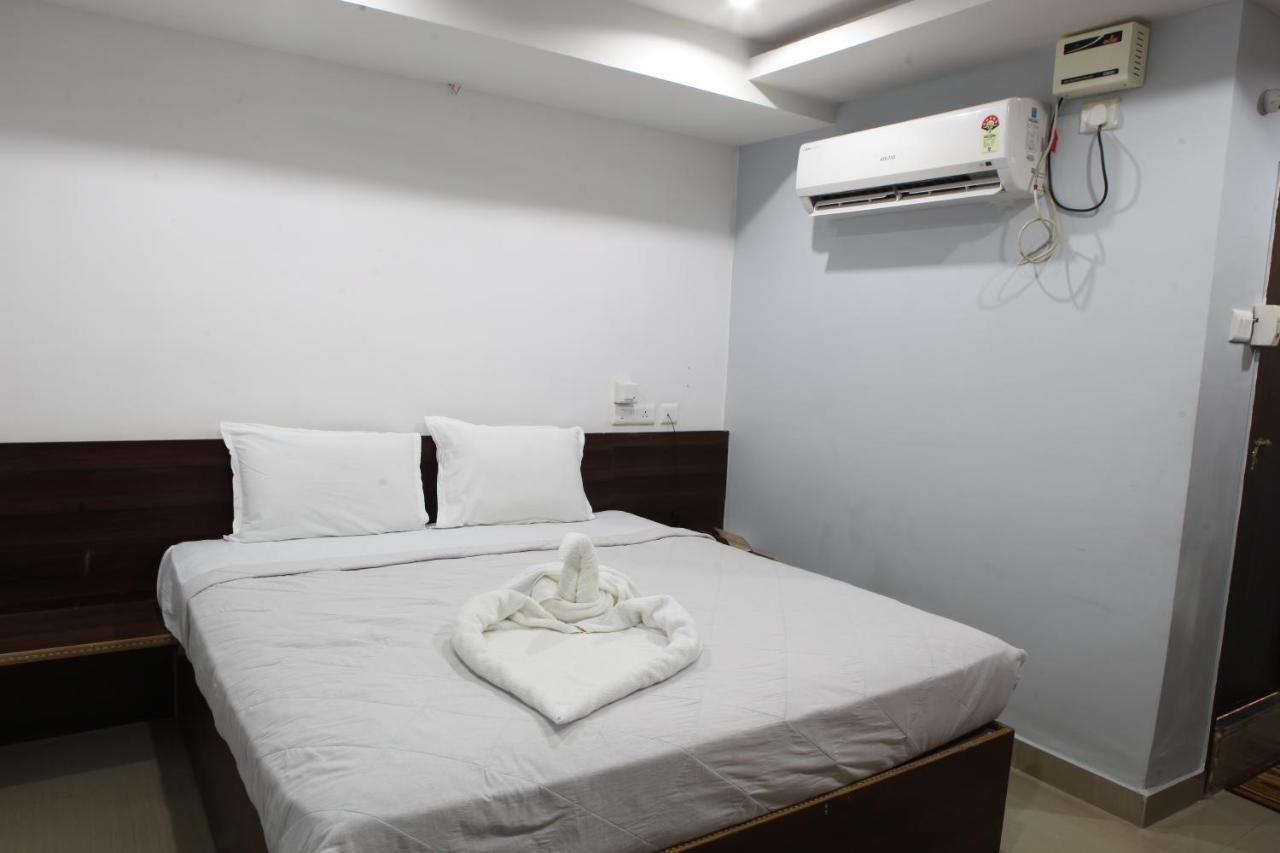 Hotel Mango Leaves Hyderabad Eksteriør bilde
